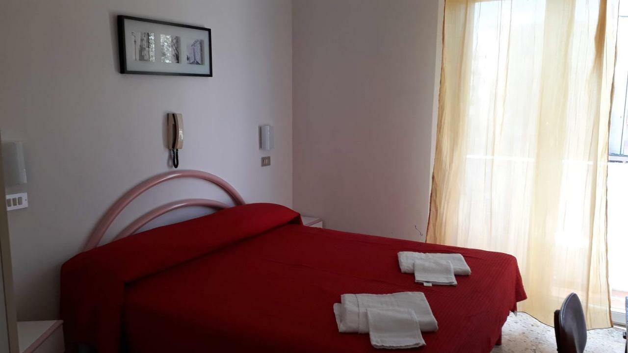 Hotel Rosa 里米尼 外观 照片
